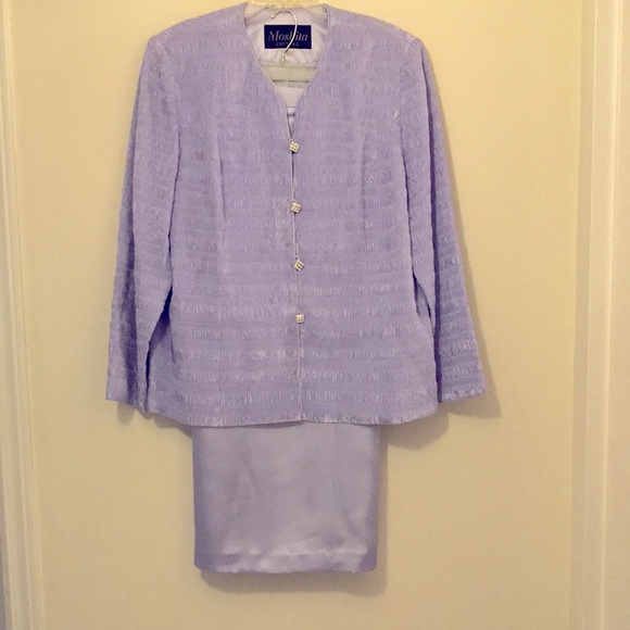 Women’s plus size 2 piece full length skirt suit lavender with crystal buttons. - Picture 4 of 5